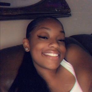 Meet your Posher, Amya